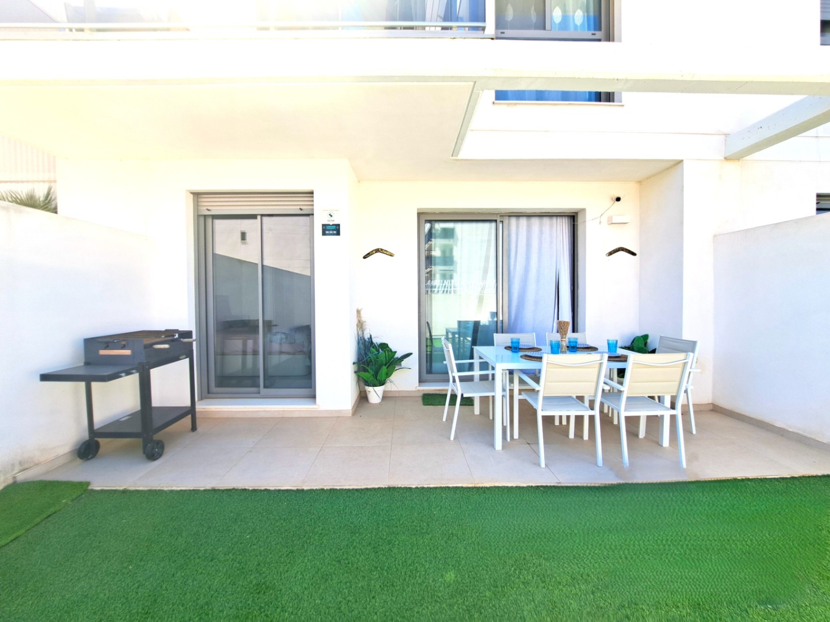 Apartamento en planta baja con gran terraza junto al Club Náutico de Dénia