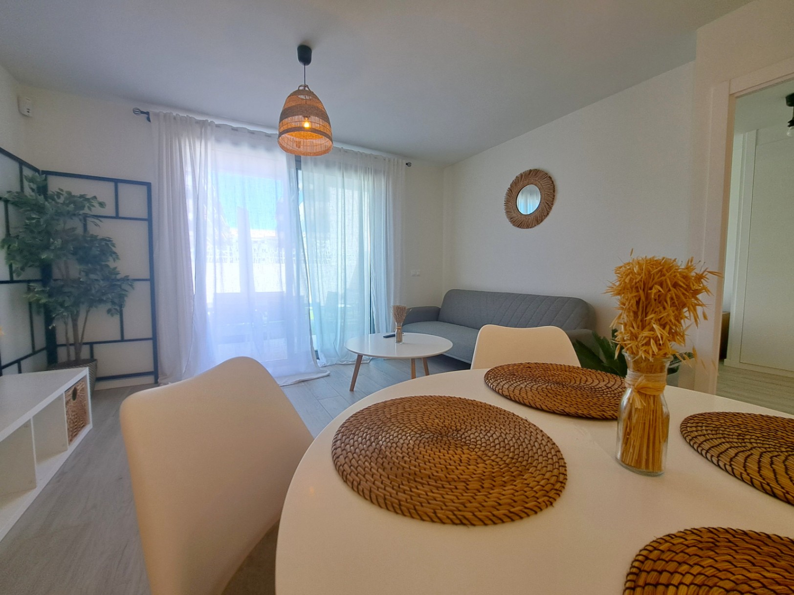 Apartamento en planta baja con gran terraza junto al Club Náutico de Dénia