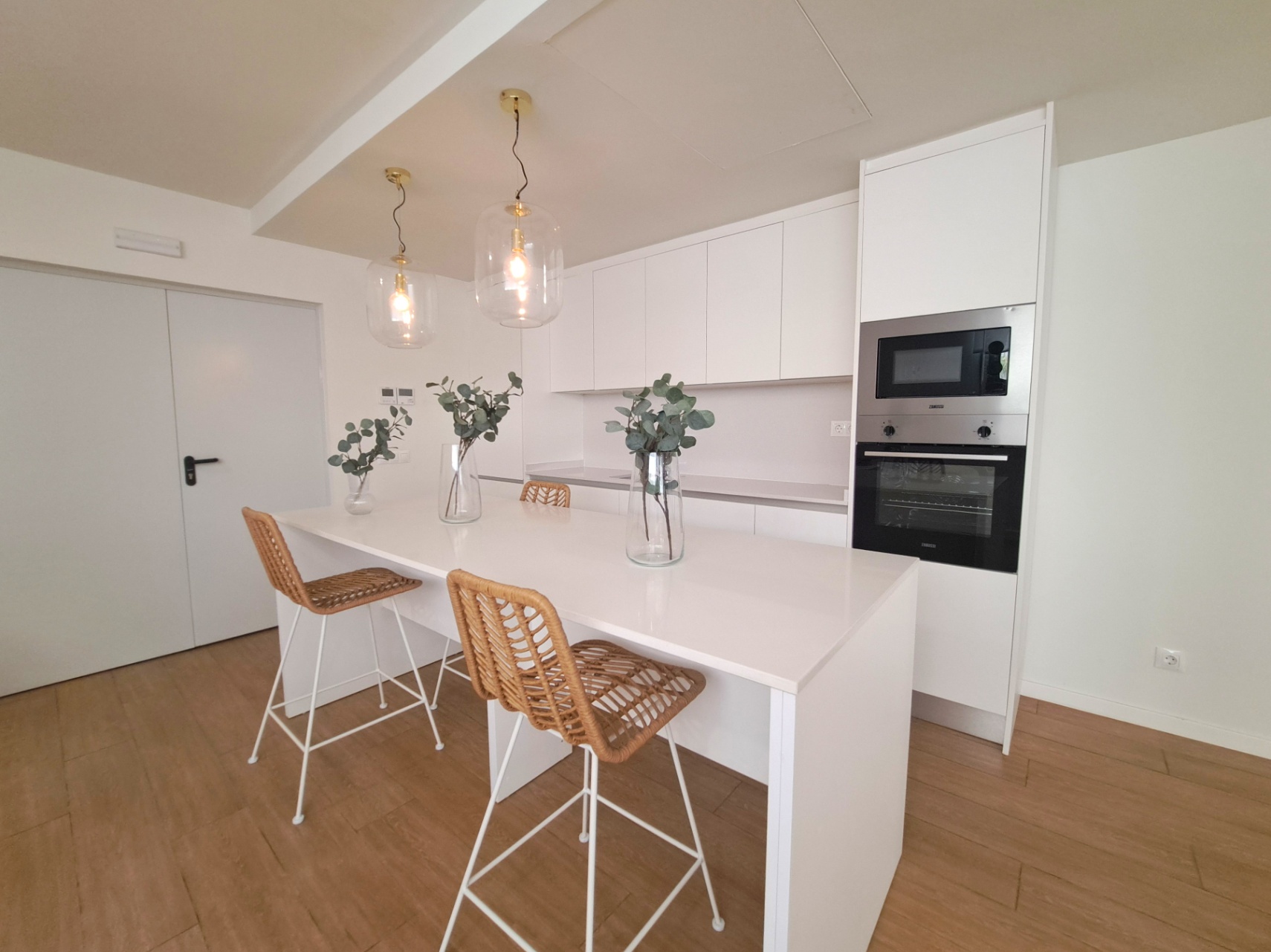 Apartamento en planta baja con gran terraza junto al Club Náutico de Dénia
