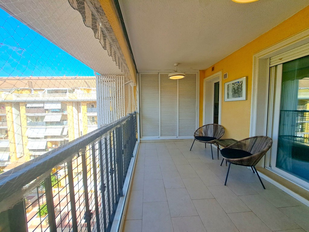 Apartment with pool and views of Montgó for sale in Dénia