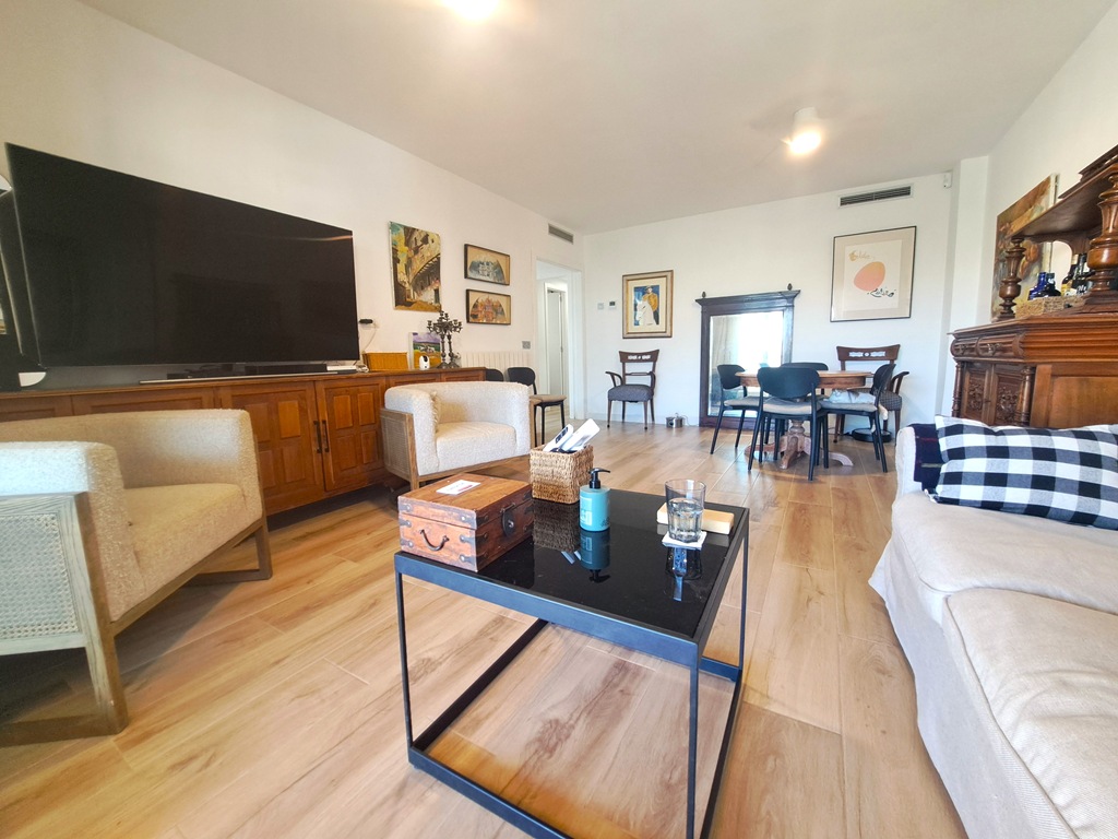 Apartment with pool and views of Montgó for sale in Dénia