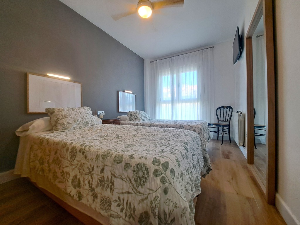 Apartment with pool and views of Montgó for sale in Dénia