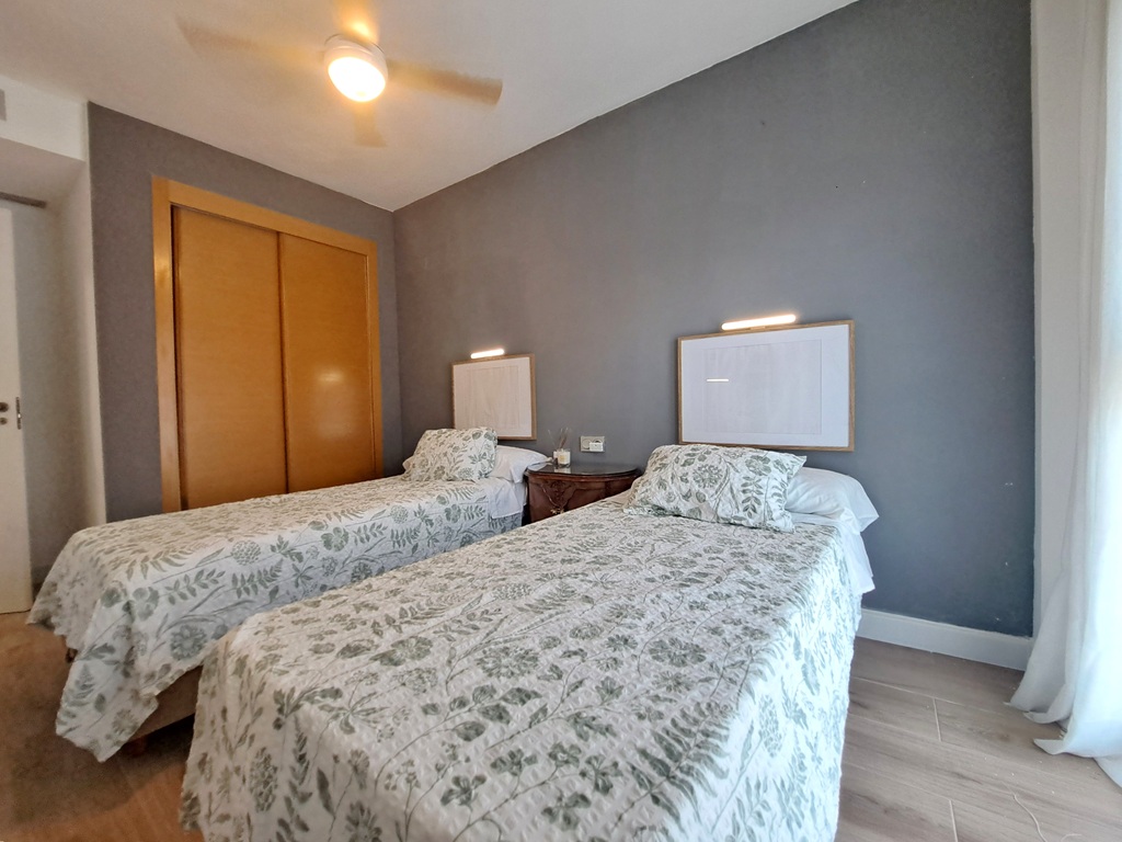 Apartment with pool and views of Montgó for sale in Dénia